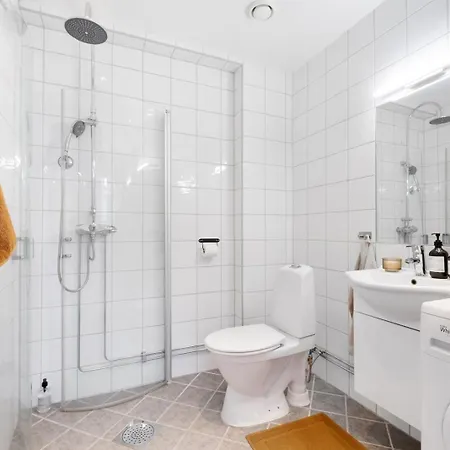 Grand 2 Bedroom Loft In Centre Appartement